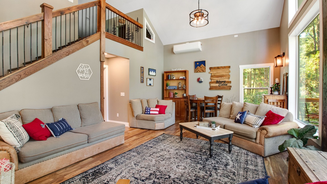 Photo of Livingroom in Anderson Island