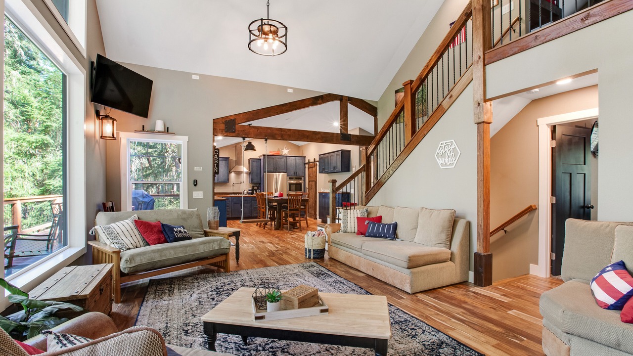 Photo of Livingroom in Anderson Island