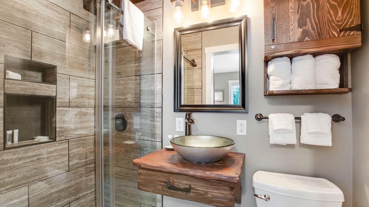 Photo of Bathroom in Anderson Island