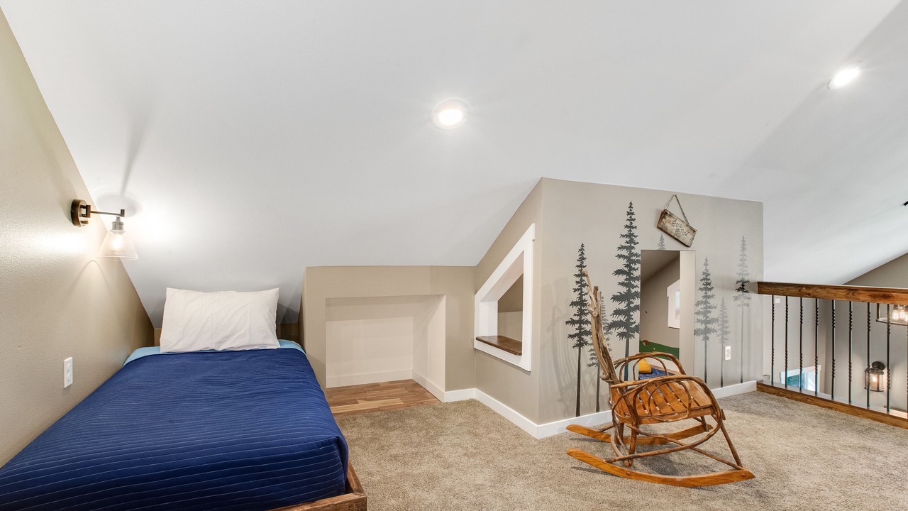 Photo of Bedroom in Anderson Island