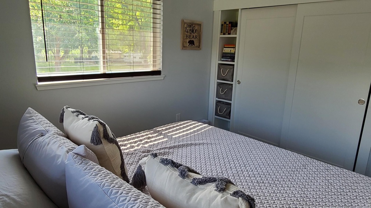 Photo of Bedroom in Tonasket