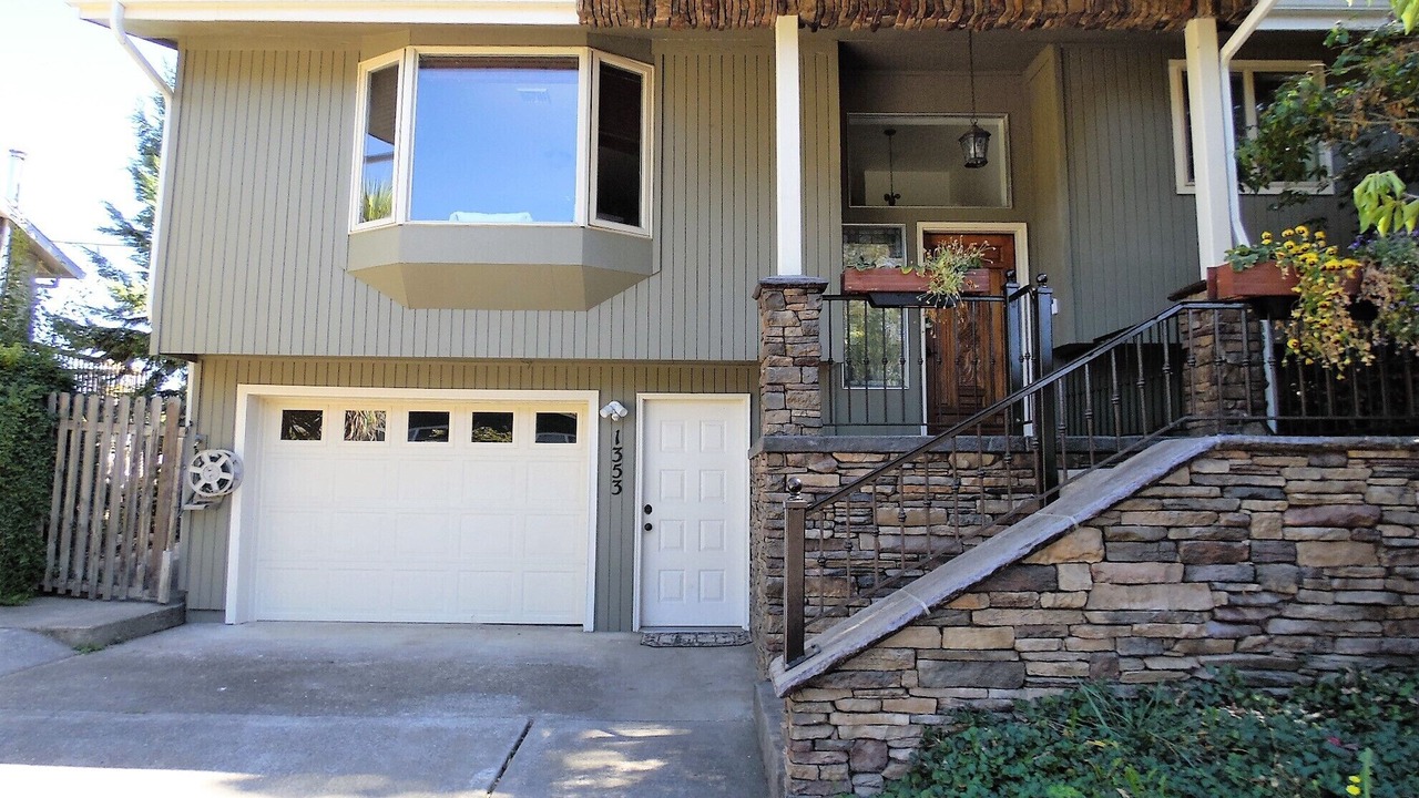 Photo of Outdoor in Roseburg