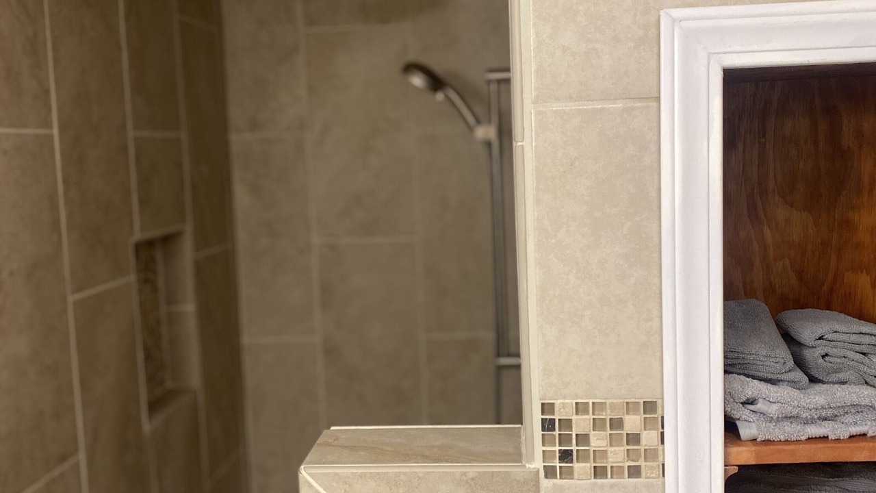 Photo of Bathroom in Roseburg