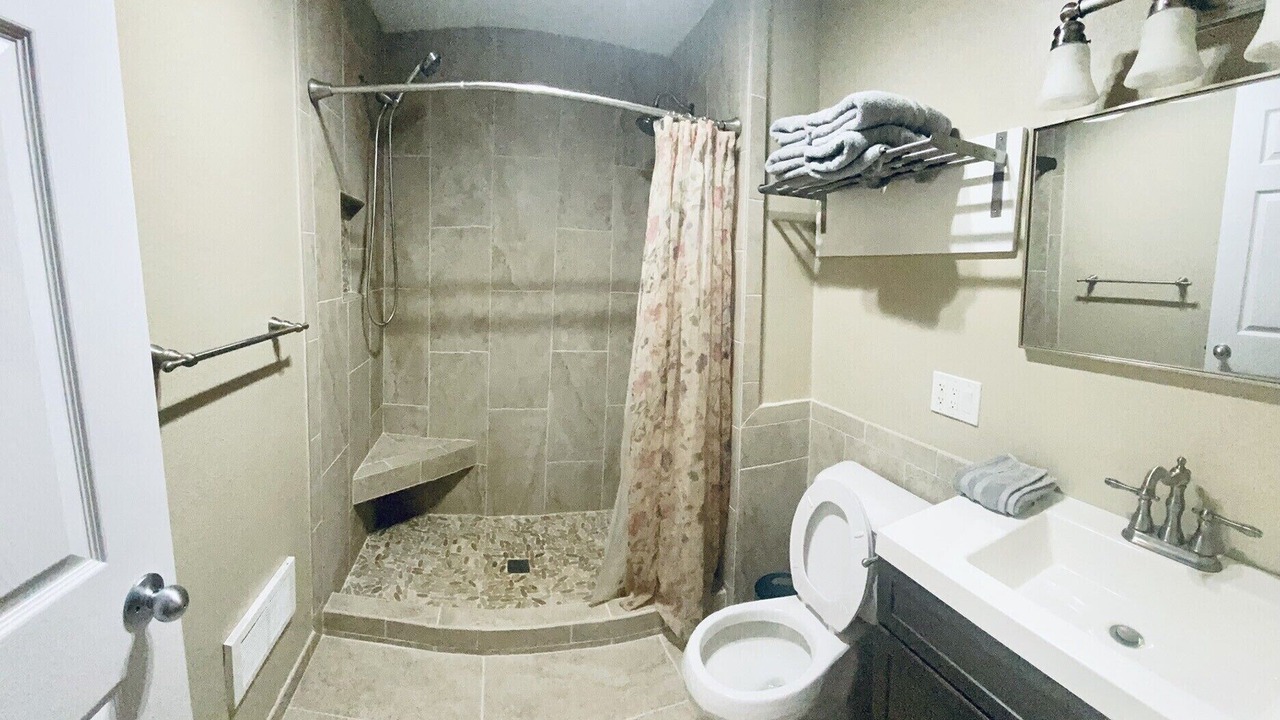 Photo of Bathroom in Roseburg