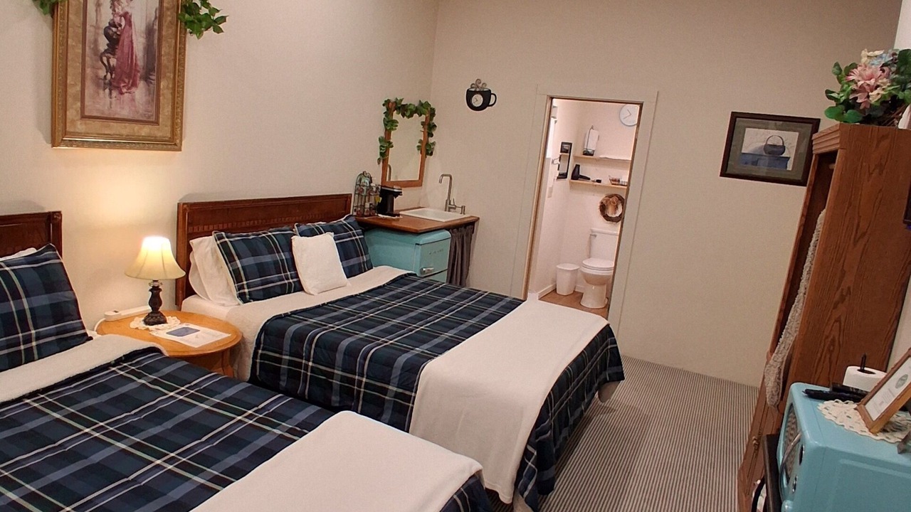 Photo of Bedroom in Salmon