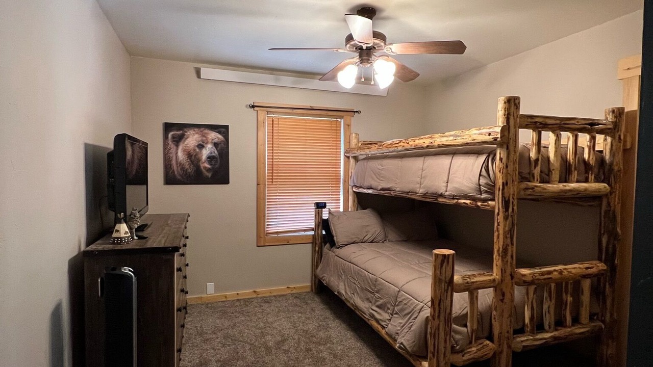 Photo of Bedroom in Alpine Northeast