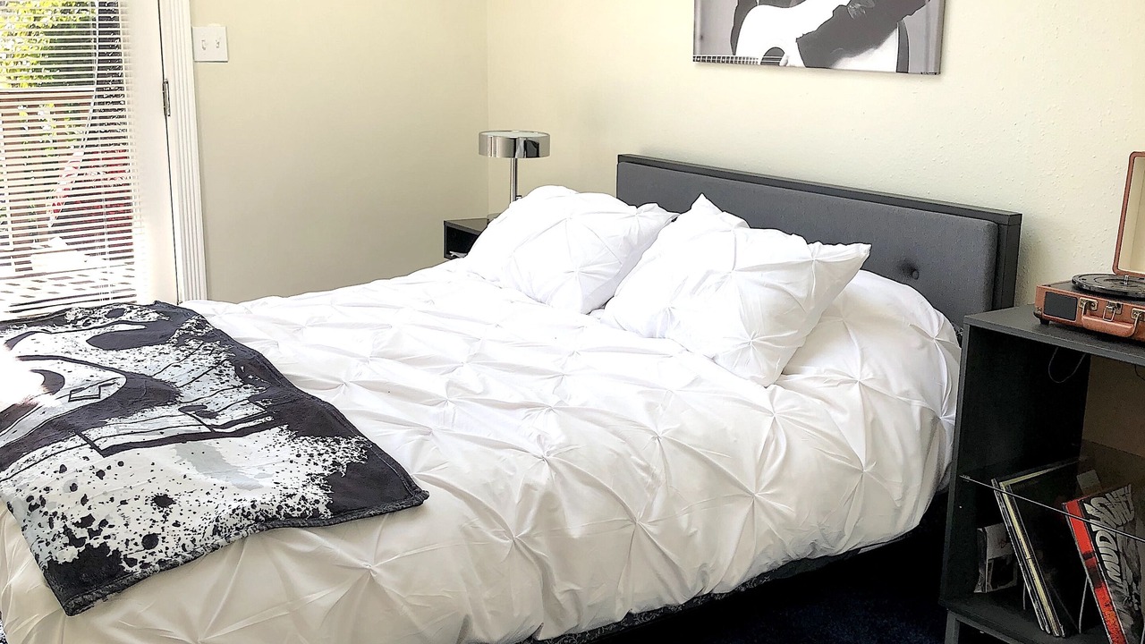 Photo of Bedroom in Fairmount Park