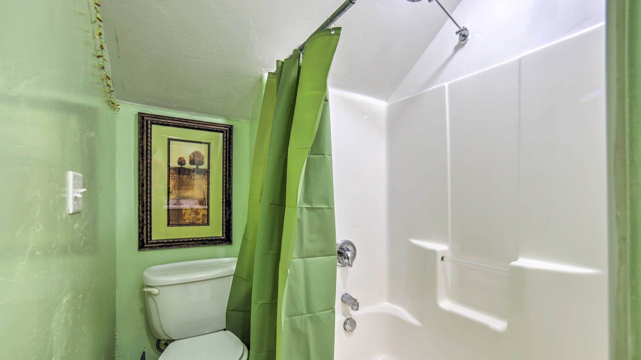 Photo of Bathroom in Sugar City