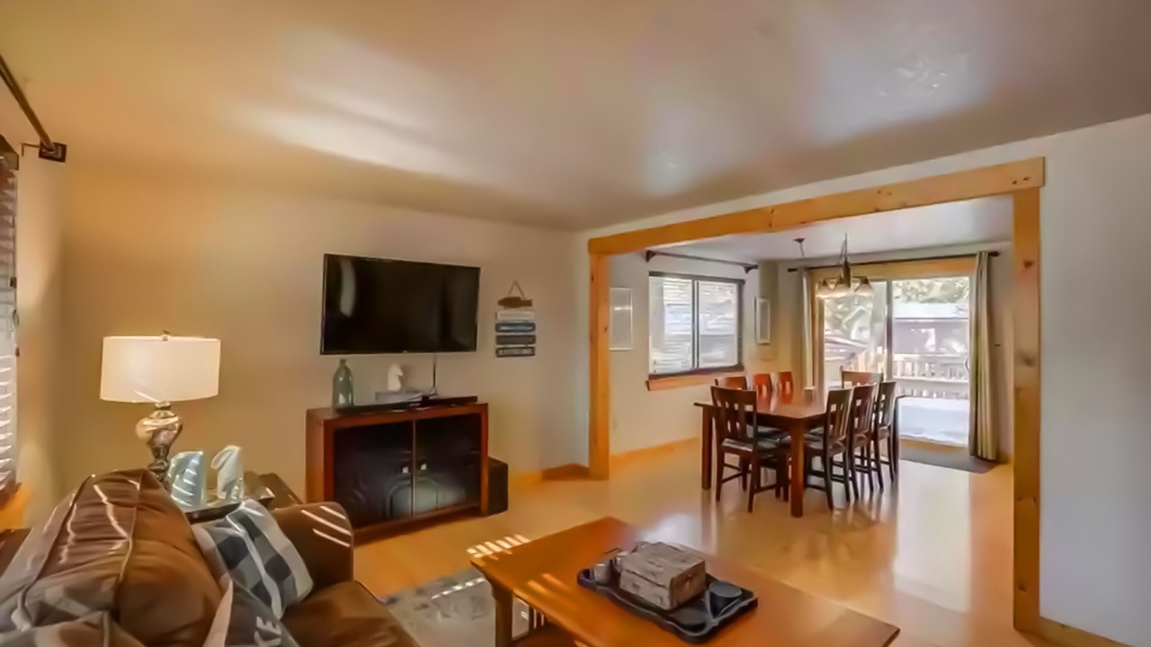 Photo of Livingroom in McCall