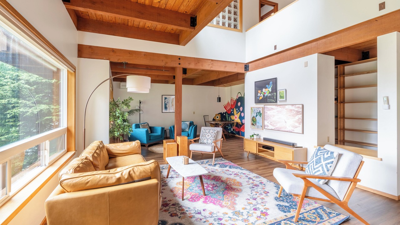 Photo of Livingroom in Oak Harbor