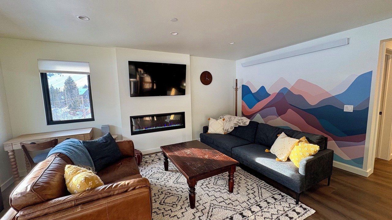 Photo of Livingroom in Warm Springs