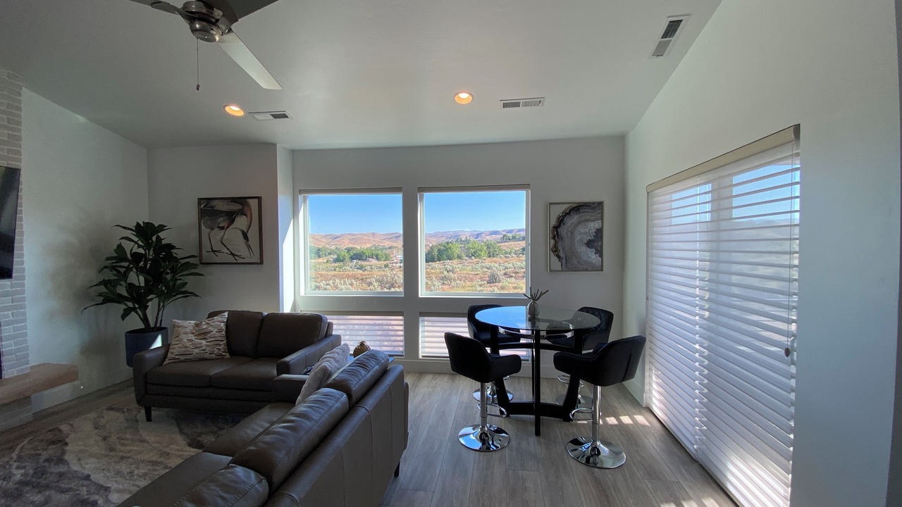 Photo of Livingroom in Garden City