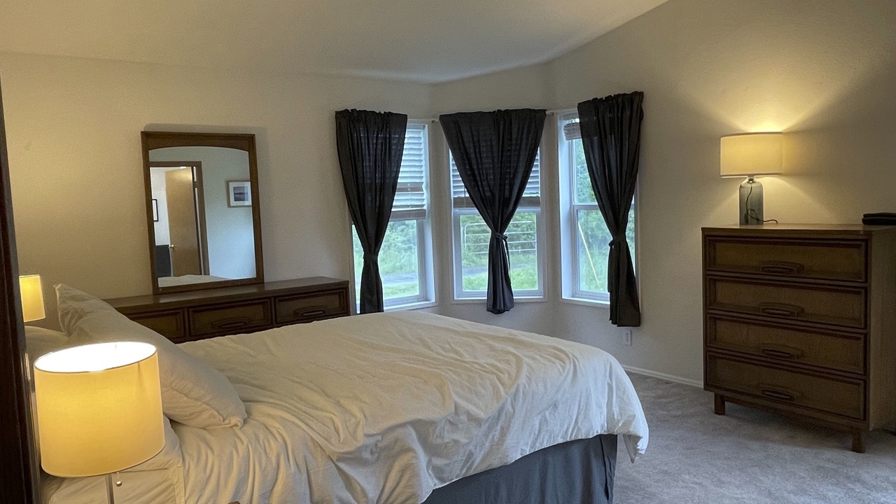 Photo of Bedroom in Port Angeles