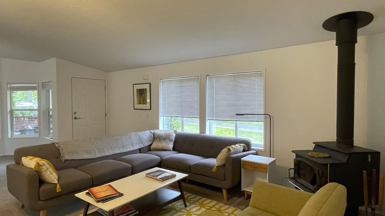 Photo of Livingroom in Port Angeles
