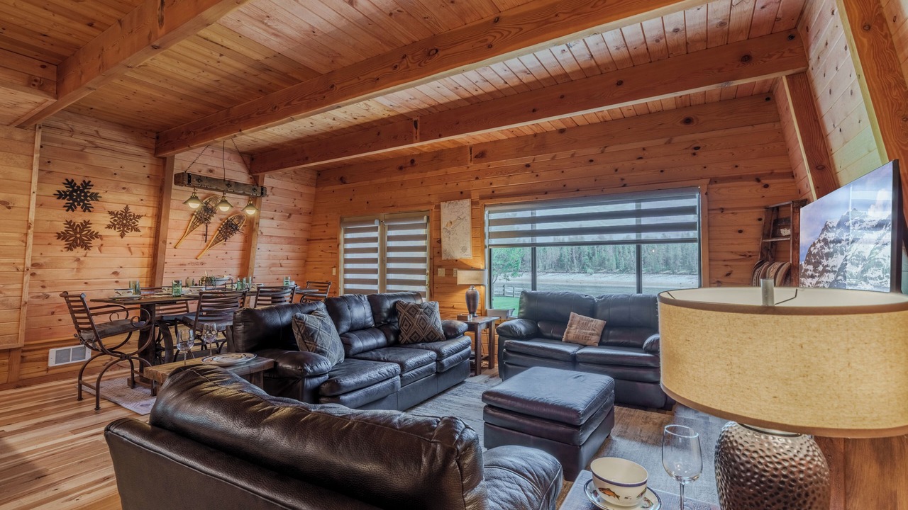 Photo of Livingroom in Island Park