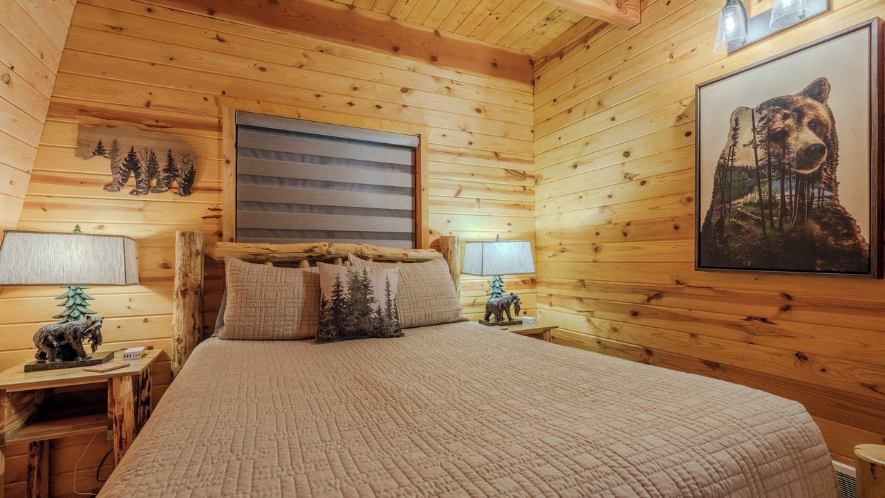 Photo of Bedroom in Island Park