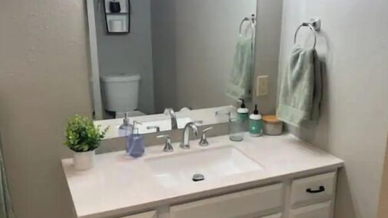 Photo of Bathroom in Valley