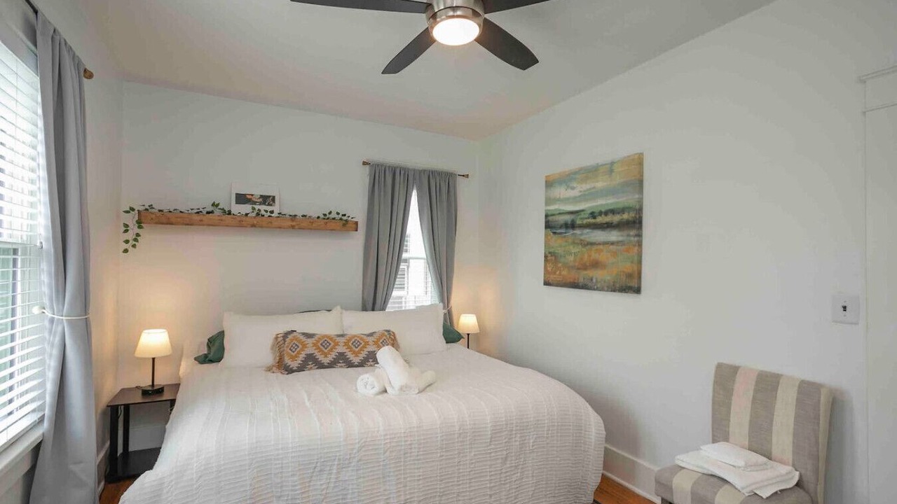Photo of Bedroom in Shelby Hills
