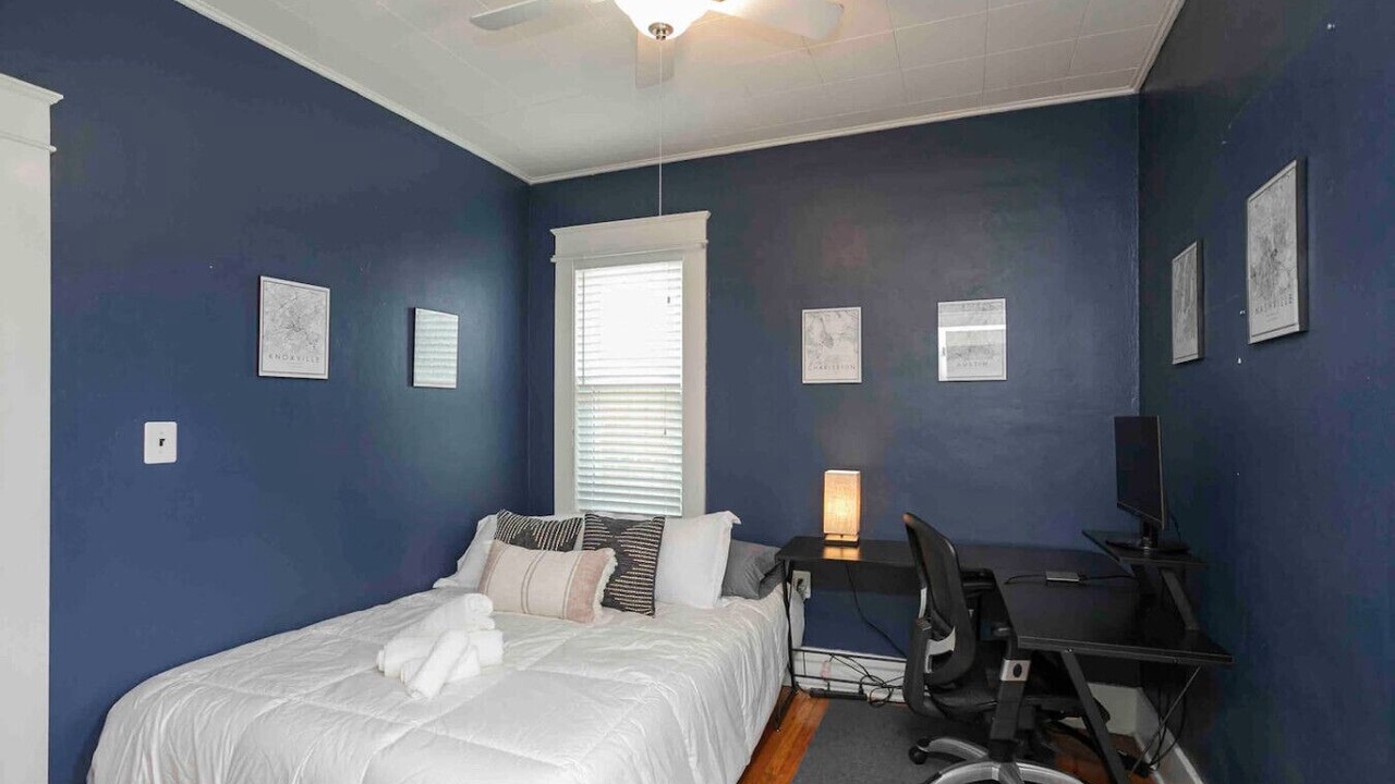 Photo of Bedroom in Shelby Hills