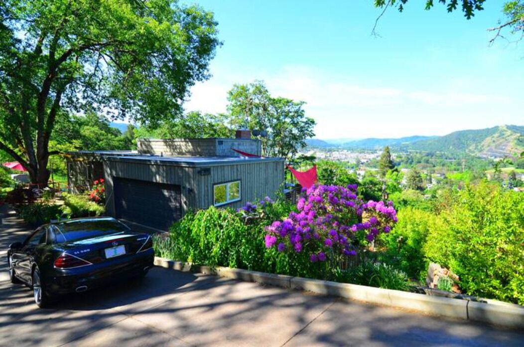 Photo of Outdoor in Roseburg