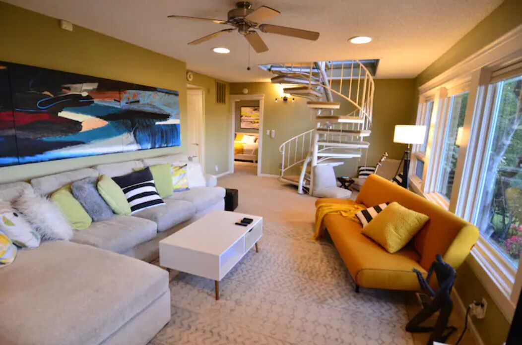 Photo of Livingroom in Roseburg