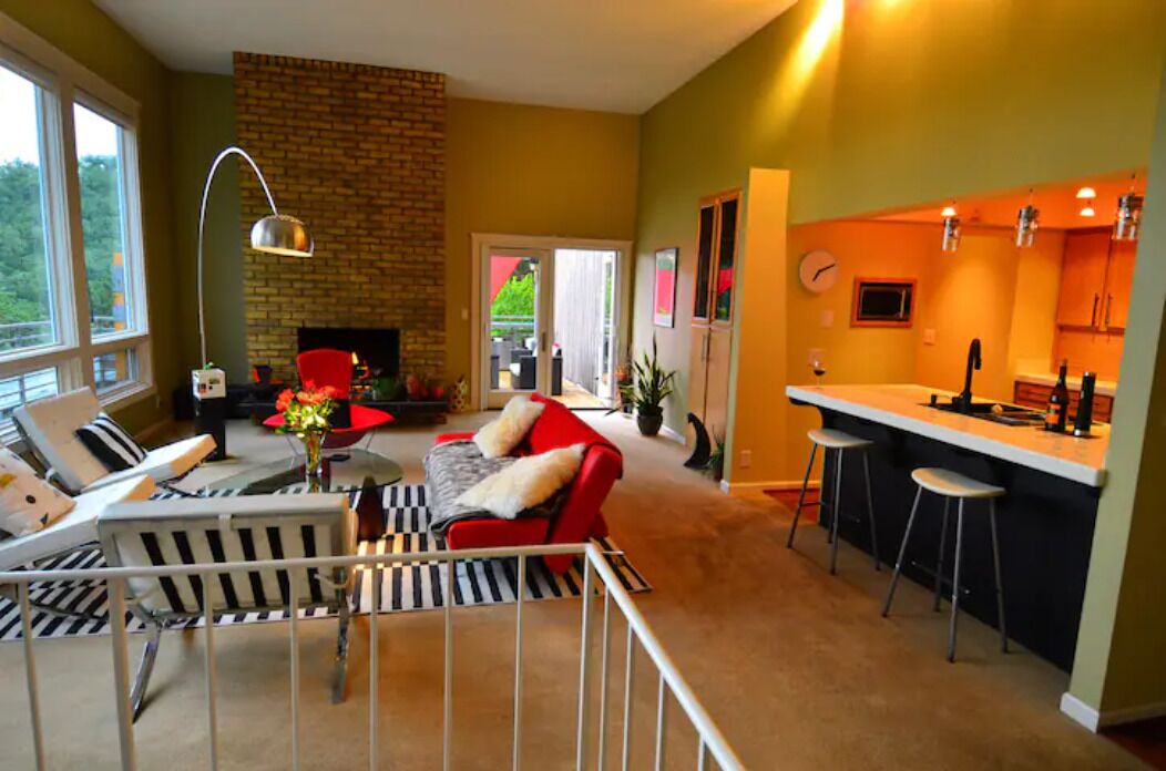 Photo of Livingroom in Roseburg