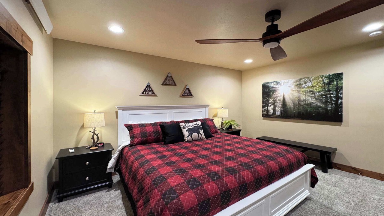 Photo of Bedroom in Island Park