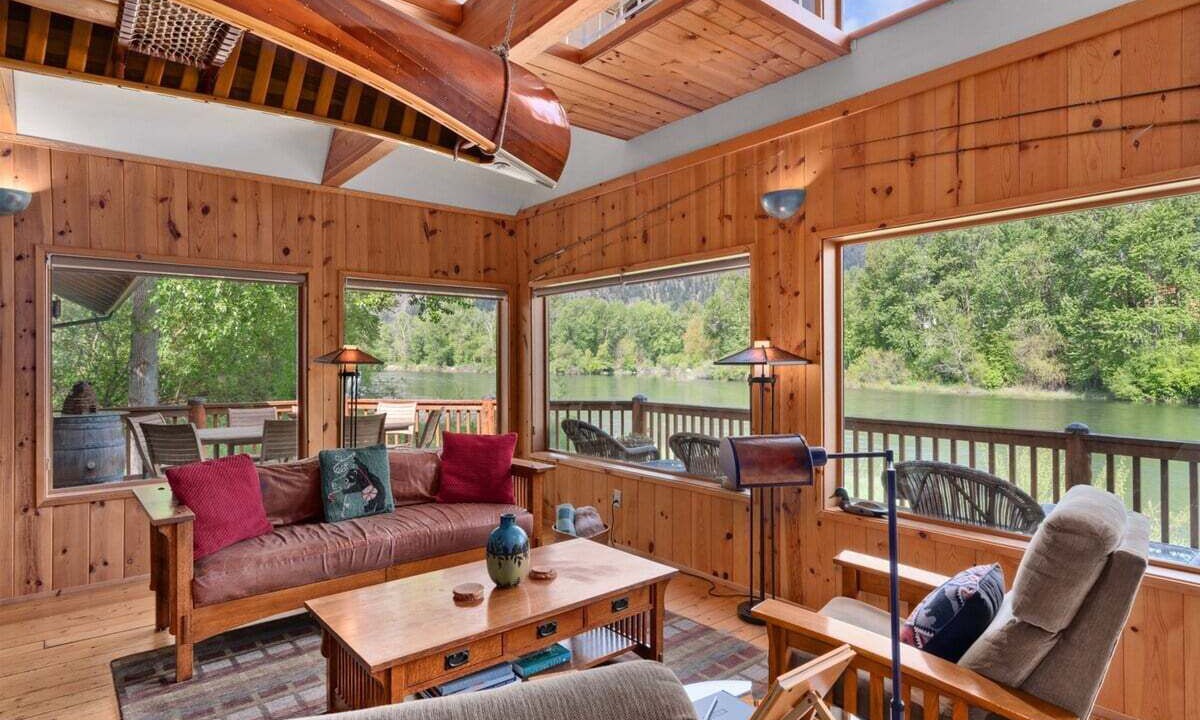 Photo of Livingroom in Leavenworth