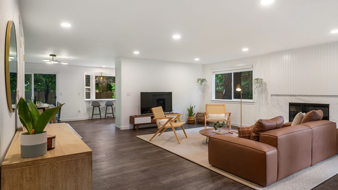 Photo of Livingroom in South Hill