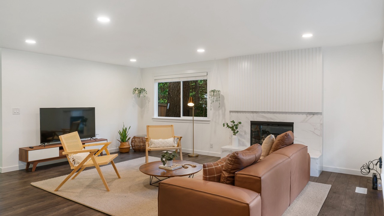 Photo of Livingroom in South Hill