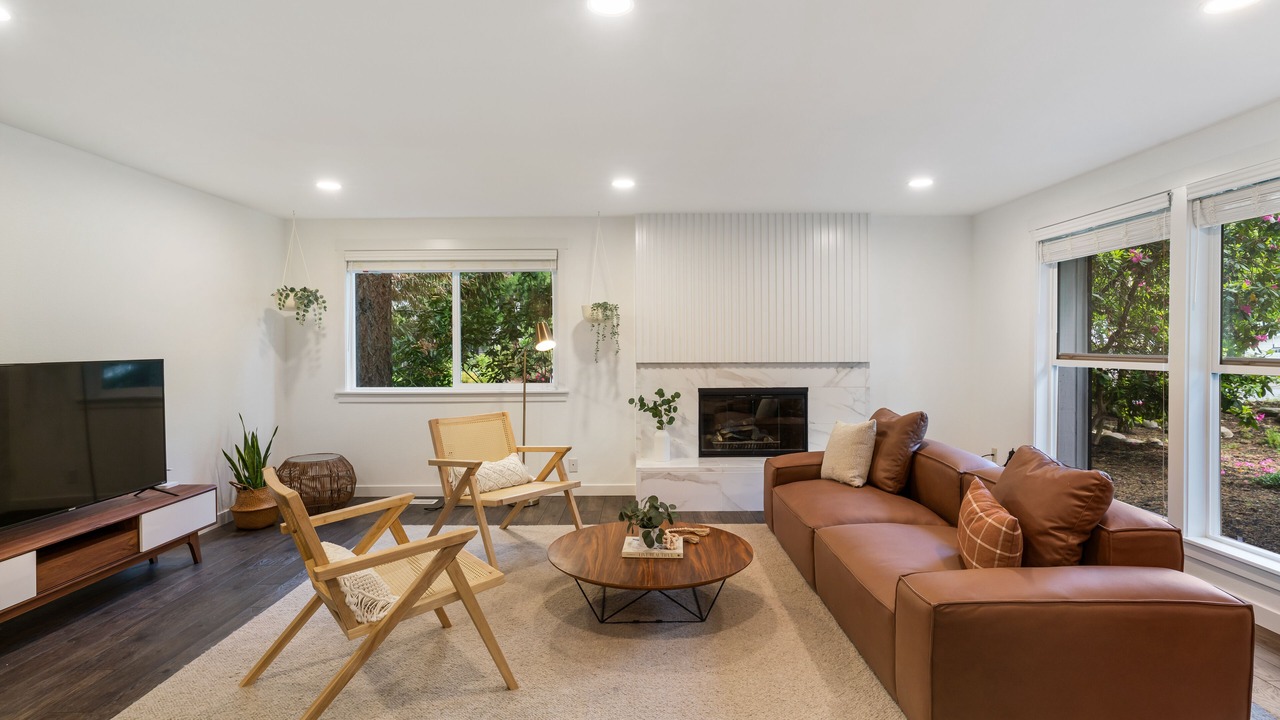 Photo of Livingroom in South Hill