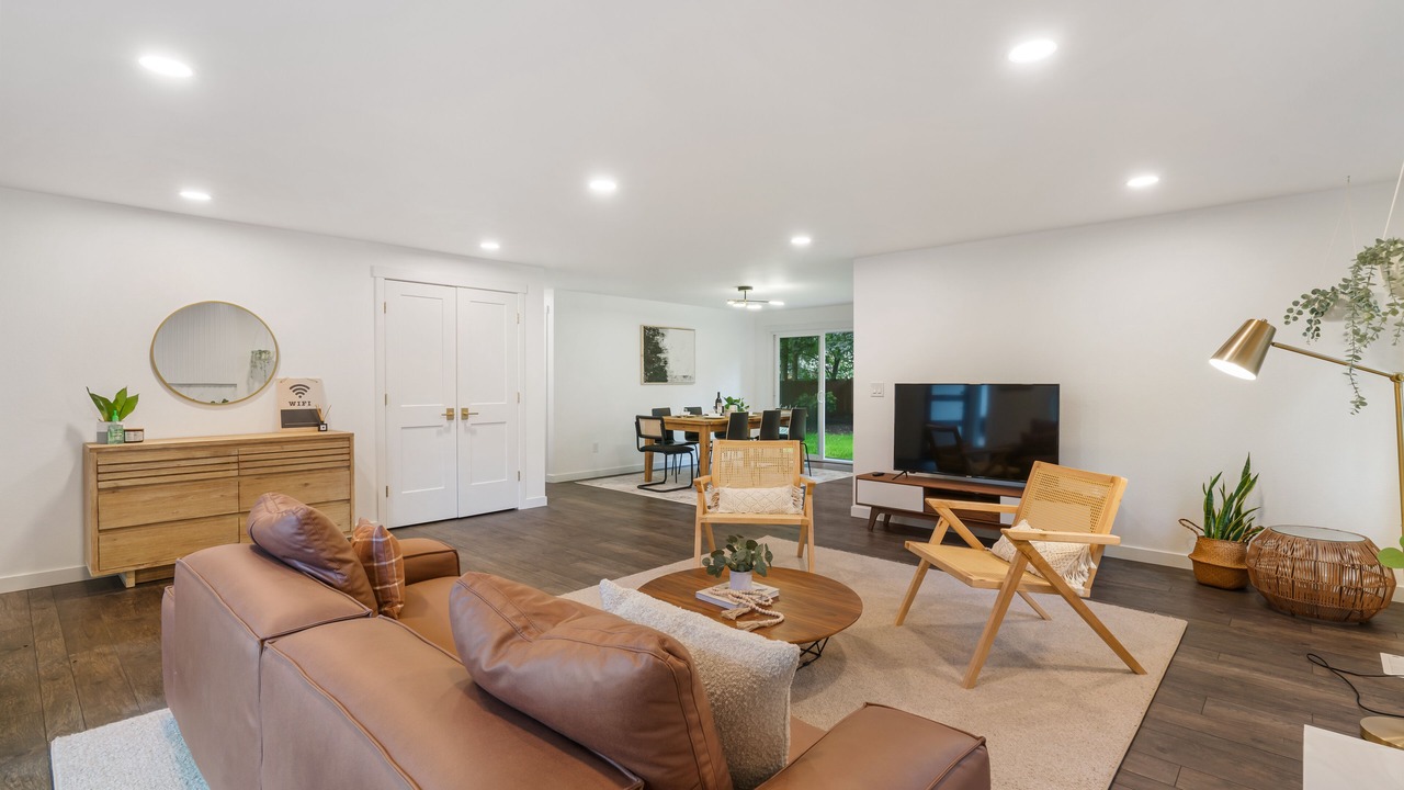 Photo of Livingroom in South Hill