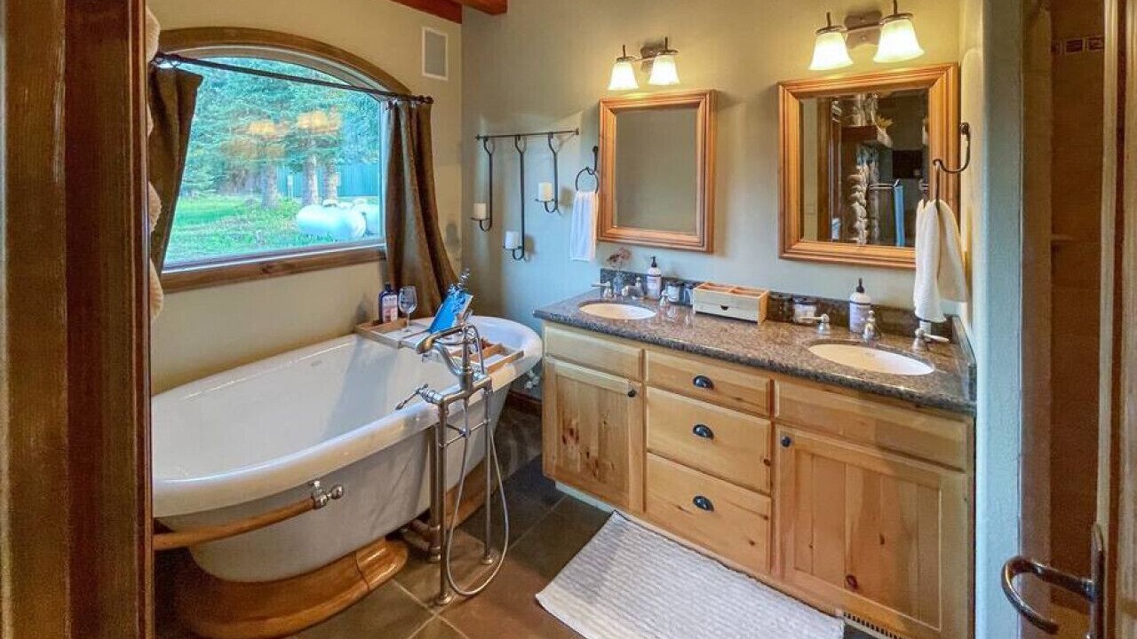 Photo of Bathroom in Tamarack Resort
