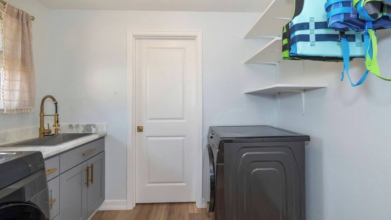 Photo of Bedroom in Victor