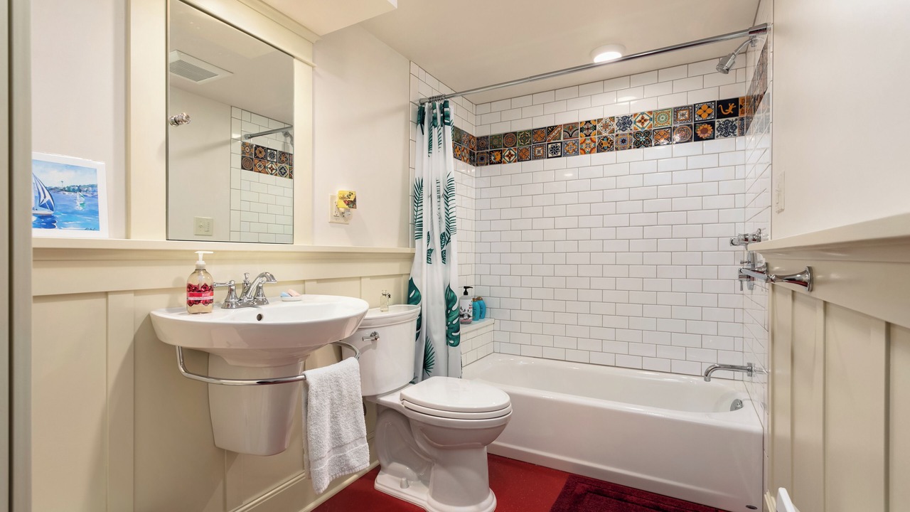 Photo of Bathroom in Whittier Heights