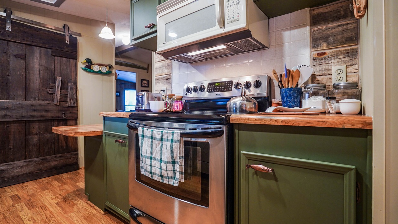 Photo of Kitchen in Klamath Falls