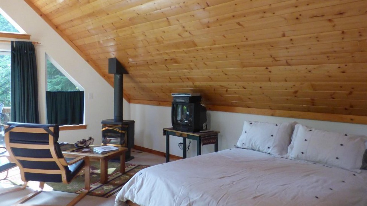 Photo of Bedroom in Enumclaw