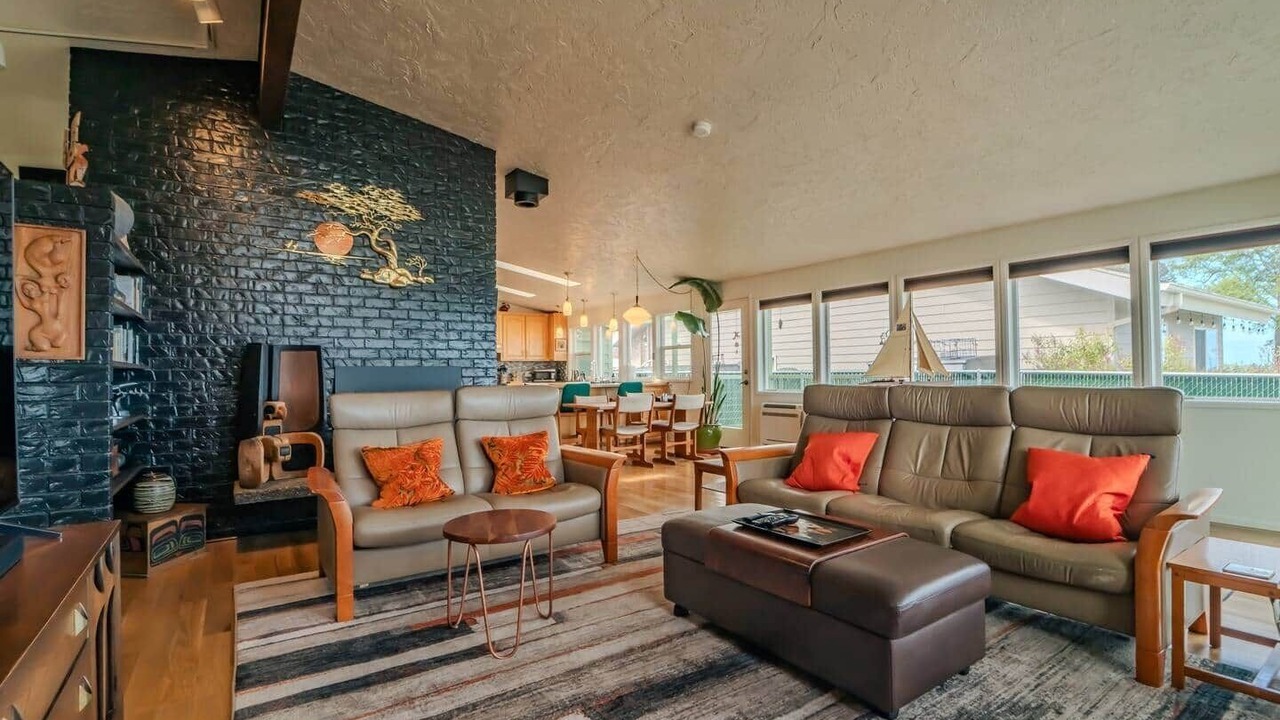 Photo of Livingroom in Port Angeles