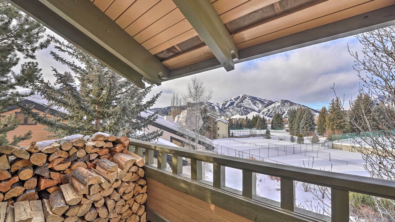 Photo of Patio Balcony in Elkhorn