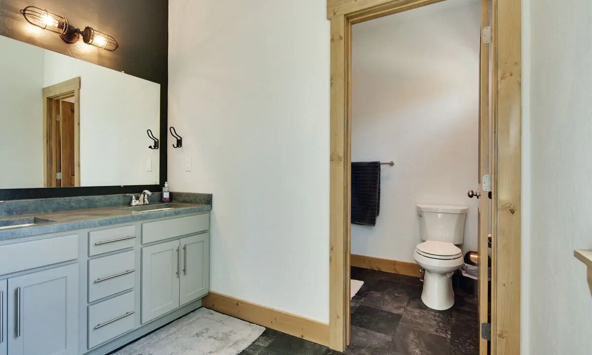 Photo of Bathroom in Rexford
