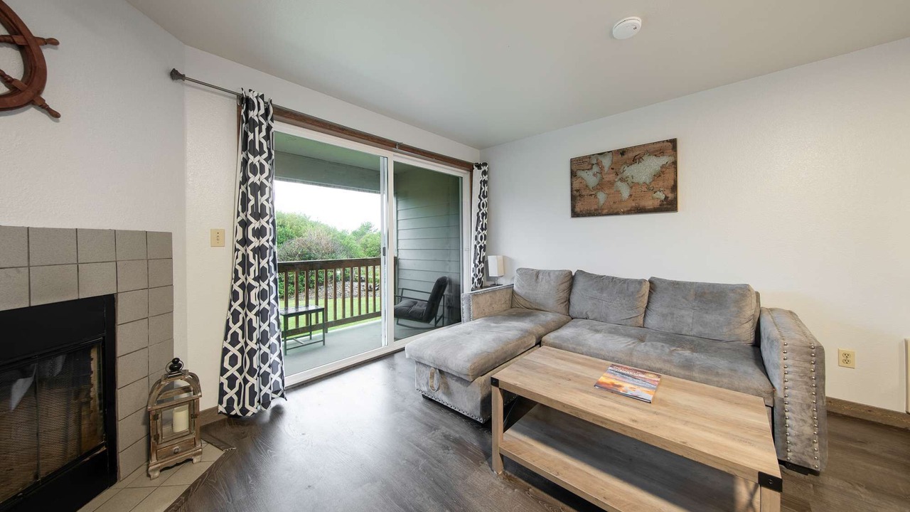 Photo of Livingroom in Ocean Shores
