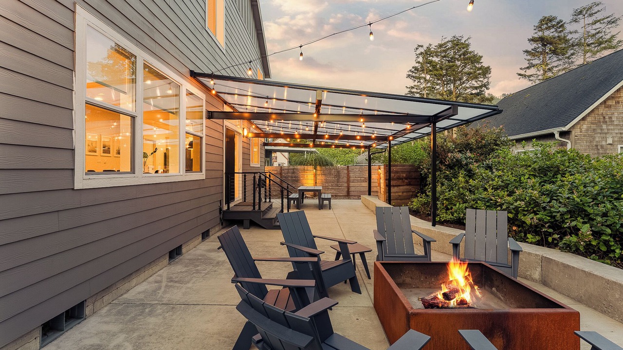 Photo of Patio Balcony in Rockaway Beach