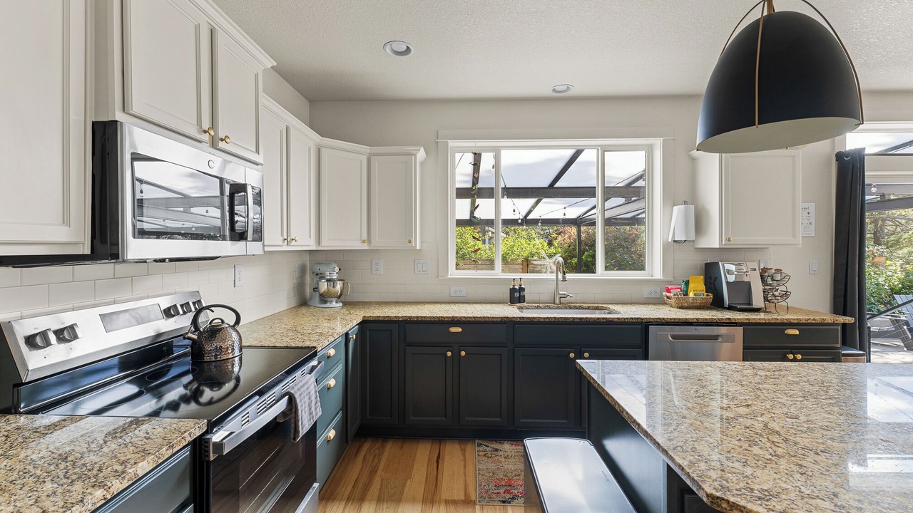 Photo of Kitchen in Rockaway Beach