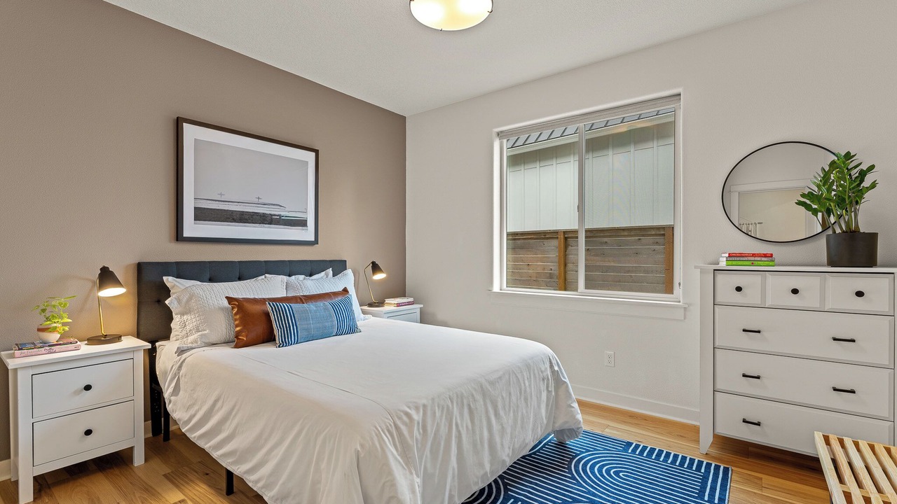 Photo of Bedroom in Rockaway Beach