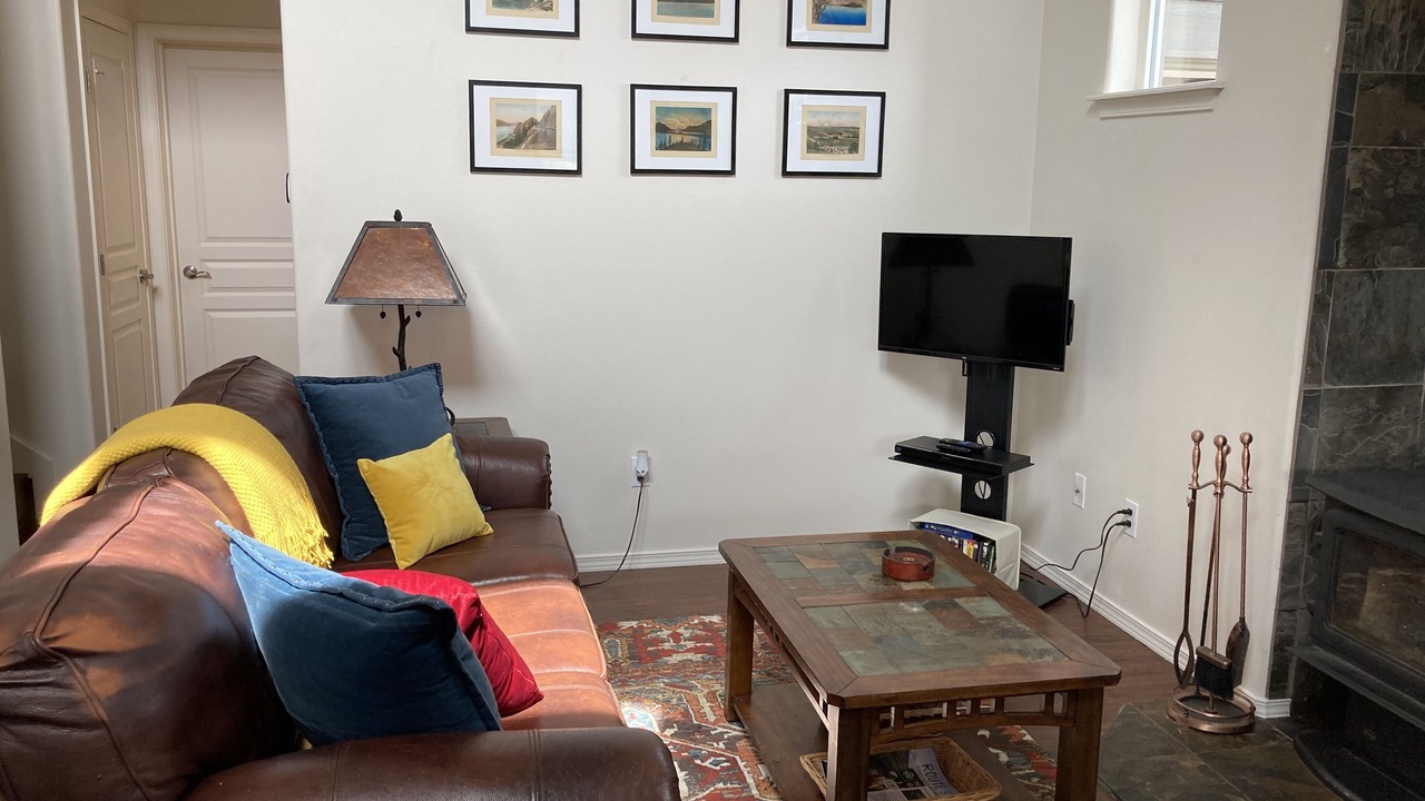 Photo of Livingroom in Pateros