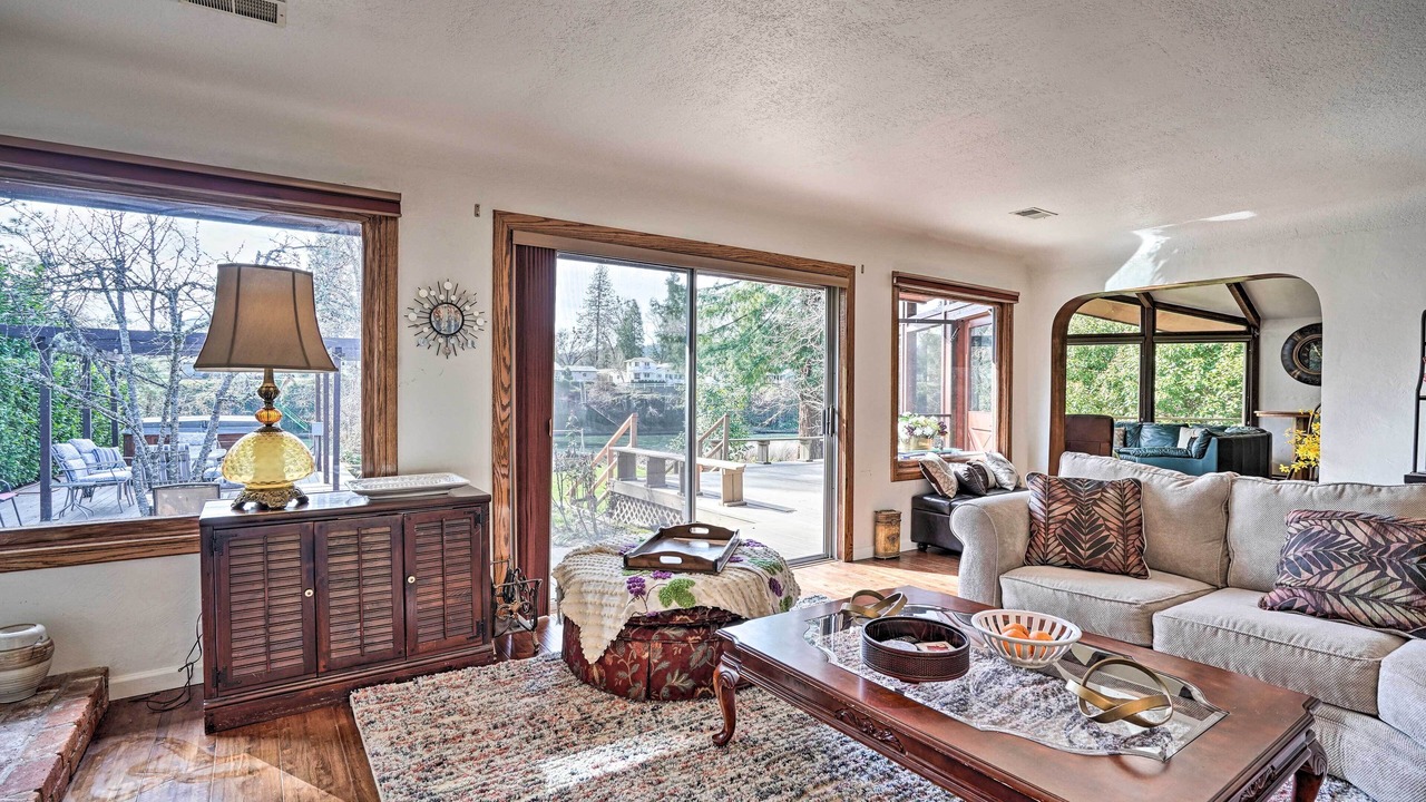 Photo of Bedroom in Grants Pass