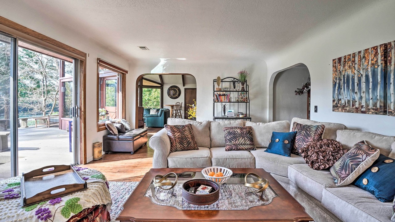 Photo of Livingroom in Grants Pass