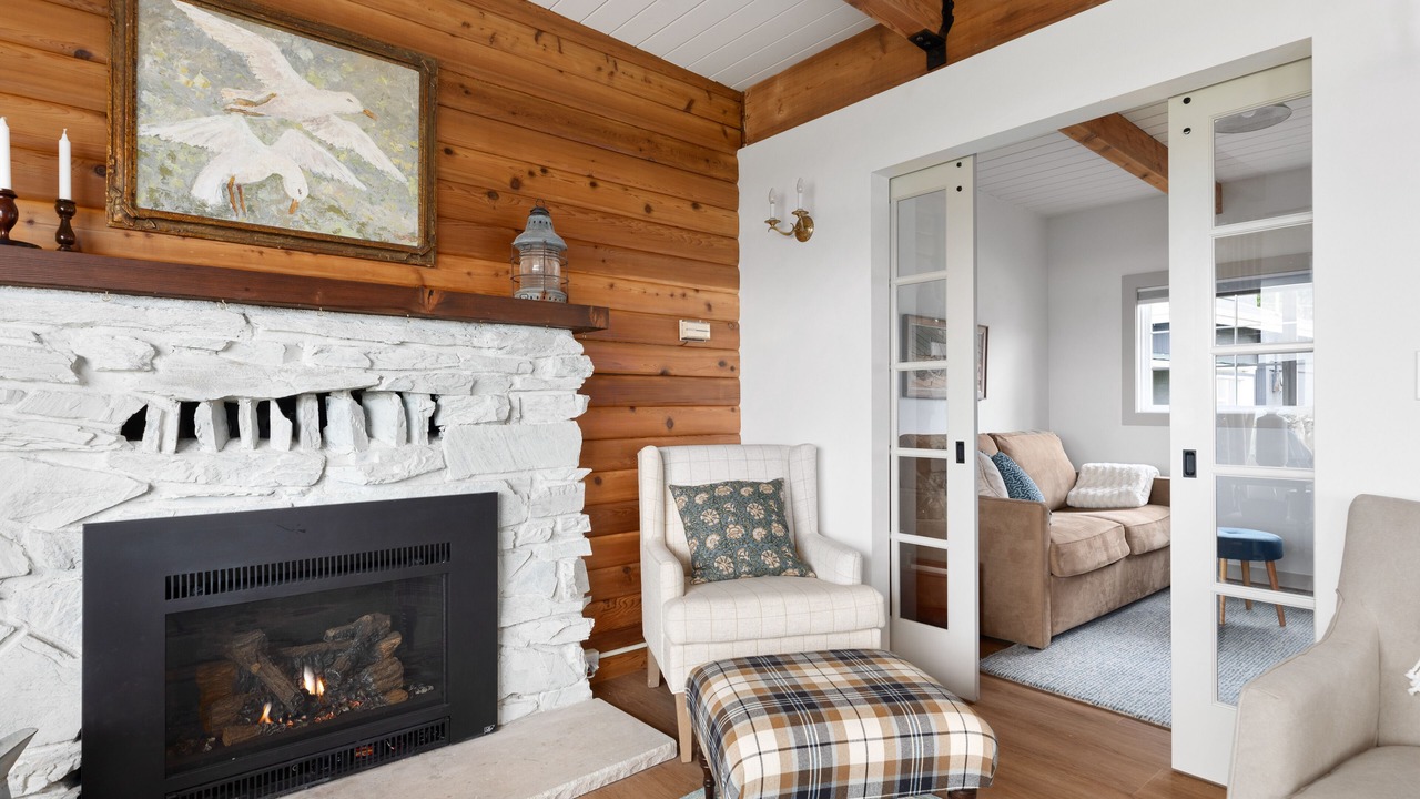 Photo of Livingroom in Lagoon Point