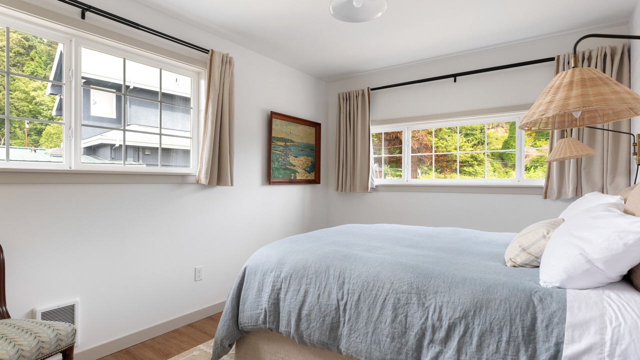 Photo of Bedroom in Lagoon Point