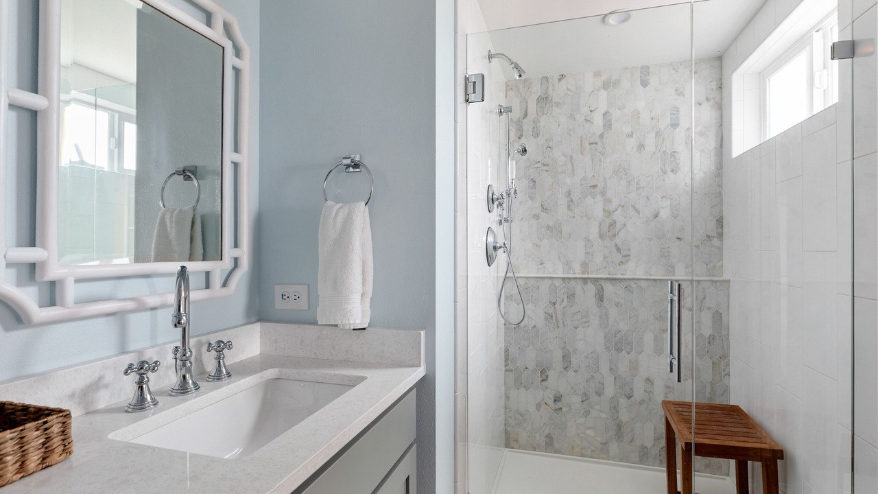 Photo of Bathroom in Lagoon Point